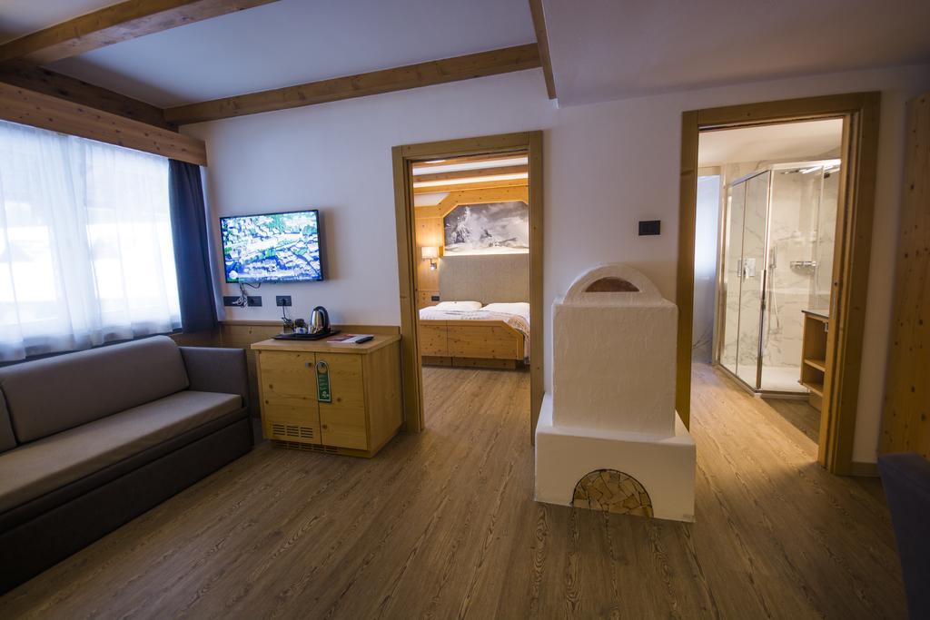 Hotel Cirelle Suite & Spa Canazei Eksteriør billede