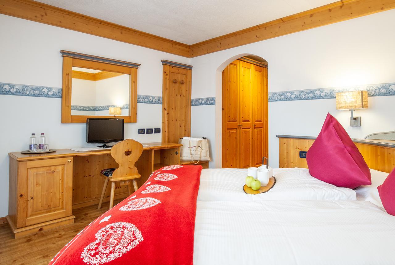 Hotel Cirelle Suite & Spa Canazei Eksteriør billede