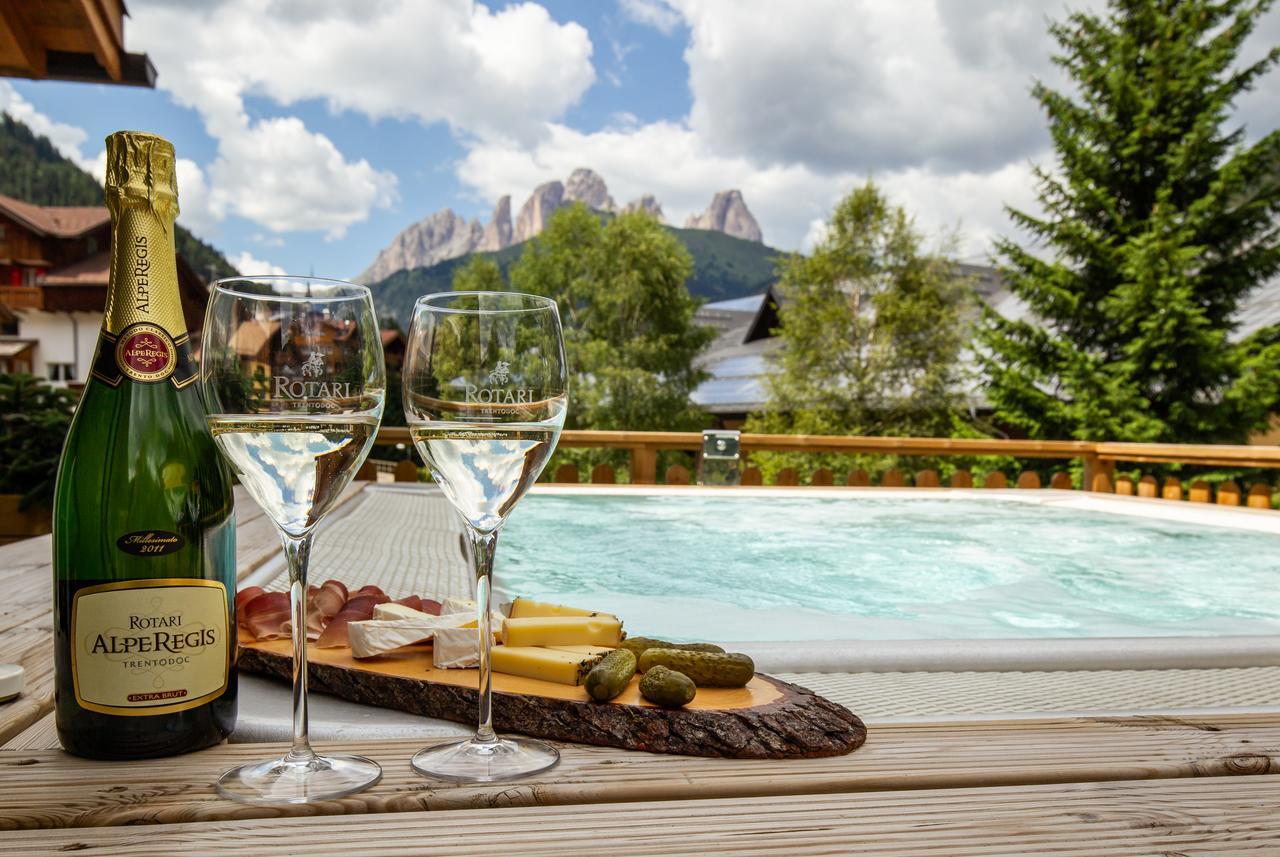Hotel Cirelle Suite & Spa Canazei Eksteriør billede